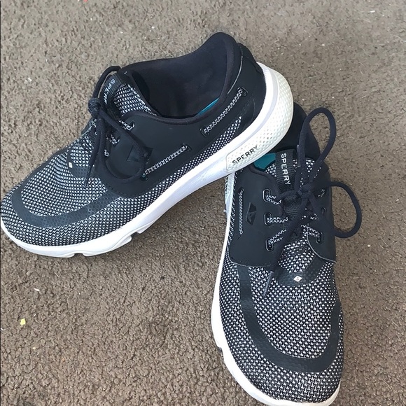Sperry - Picture 1 of 3